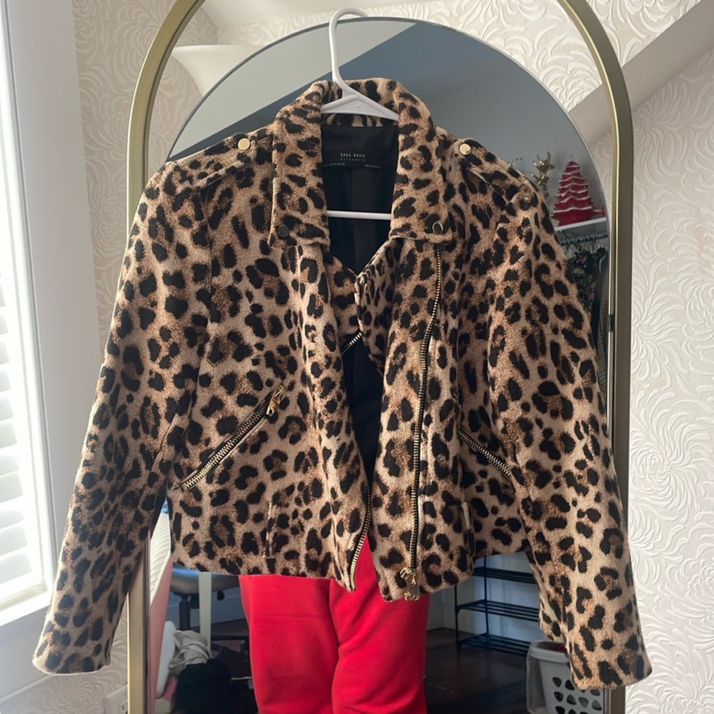 Zara Basic Leopard Print Moto Jacket